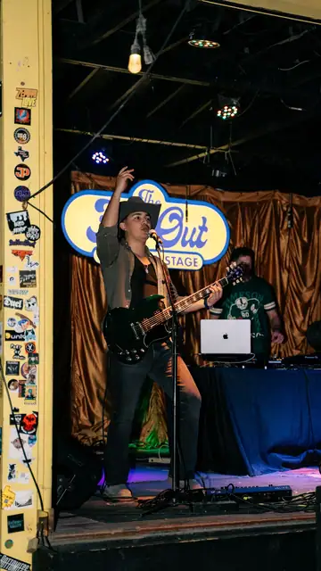 Jordan Miller and MIXMODE at Far Out Lounge, Austin TX, November 14, 2025, photo 6