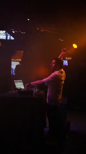 Jordan Miller and MIXMODE at Joe's on Weed St., Chicago IL, December 31, 2025, photo 5