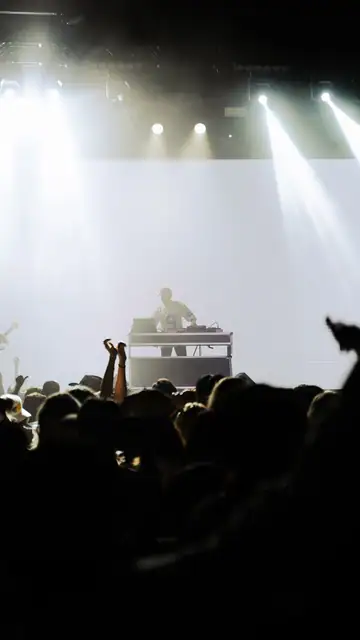 Jordan Miller and MIXMODE at The Bomb Factory, Dallas TX, September 13, 2025, photo 9