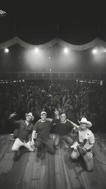 Jordan Miller and MIXMODE at Stable Hall, San Antonio TX, June 6, 2025, photo 5