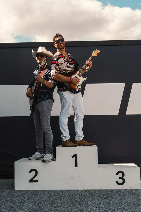 Jordan Miller with guitar at the US Grand Prix, Circuit of the Americas, 2023 (photo 7 of 16)