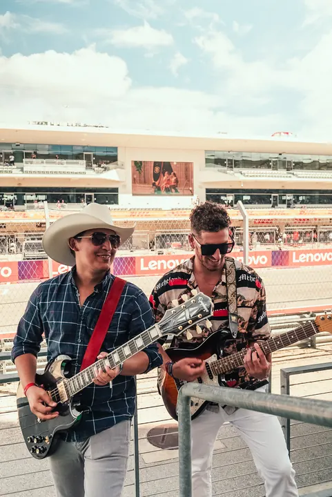 Jordan Miller with guitar at the US Grand Prix, Circuit of the Americas, 2023 (photo 12 of 16)