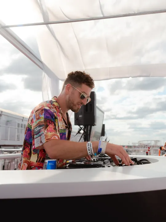 Jordan Miller performing at Club Si during the US Grand Prix at COTA, 2024 (photo 12 of 28)