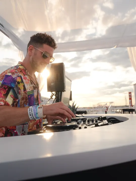 Jordan Miller performing at Club Si during the US Grand Prix at COTA, 2024 (photo 21 of 28)