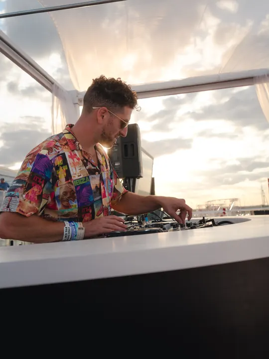 Jordan Miller performing at Club Si during the US Grand Prix at COTA, 2024 (photo 22 of 28)